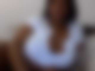 sassywithcurves100's Live Sex Cam Show