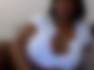 sassywithcurves100's Live Sex Cam Show