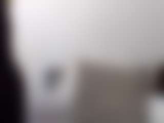sassywithcurves100's Live Sex Cam Show