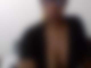 sassywithcurves100's Live Sex Cam Show