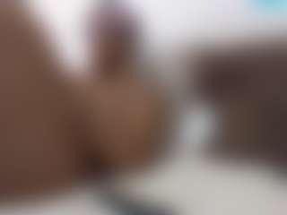 sassywithcurves100's Live Sex Cam Show