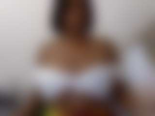 sassywithcurves100's Live Sex Cam Show