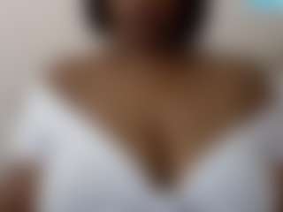 sassywithcurves100's Live Sex Cam Show