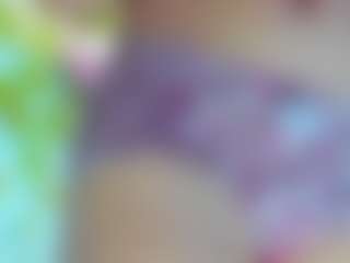 Live cam show with Mia_Stones - Smoking on AdultVida.com