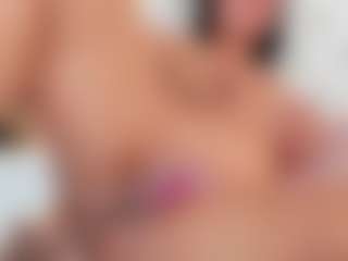 Live cam show with Mia_Stones - Squirt on hrnylive.com