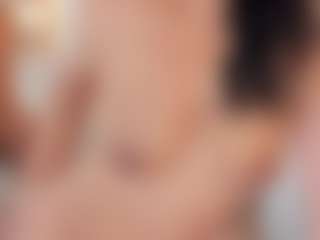 Live cam show with Mia_Stones - Squirt on Chatstar