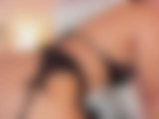 Mia_Stones's Live Sex Cam Show