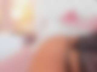 Mia_Stones MILF webcam performer live streaming