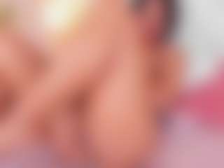 Live cam show with Mia_Stones - Strip on WildCum