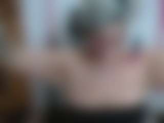 Live-Cam-Show mit bety-cum2 - Hairy Pussy auf Camsoda