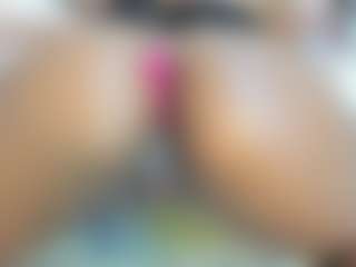 leylaroberth's Live Sex Cam Show