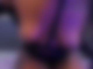Live cam show with leylaroberth - Ebony on chickslive.net | colombia