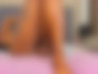 Live cam show with leylaroberth - Public on googirlz