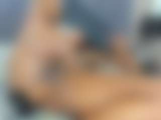 Live cam show with leylaroberth - Tease Ebony on Dare Cams | colombia