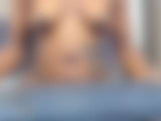 Live cam show with leylaroberth - Ebony Teen (18+) on Camiplay Live
