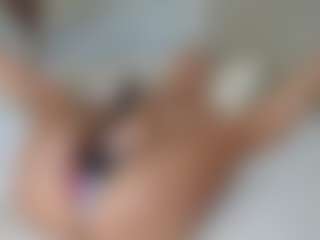 missjuliaa's Live Sex Cam Show
