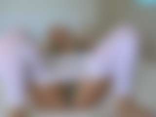 missjuliaa's Live Sex Cam Show
