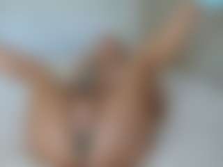 missjuliaa's Live Sex Cam Show