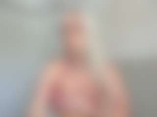 missjuliaa's Live Sex Cam Show