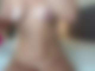 missjuliaa's Live Sex Cam Show