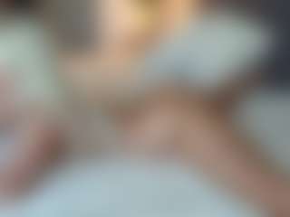 missjuliaa's Live Sex Cam Show