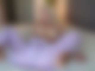 missjuliaa's Live Sex Cam Show