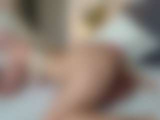 missjuliaa's Live Sex Cam Show