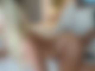 Live cam show with missjuliaa - Spank Curvy on StripNow