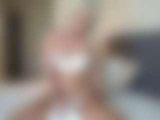 missjuliaa's Live Sex Cam Show