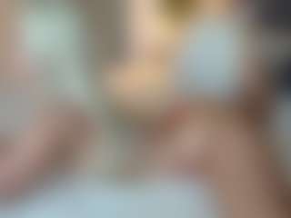 missjuliaa's Live Sex Cam Show