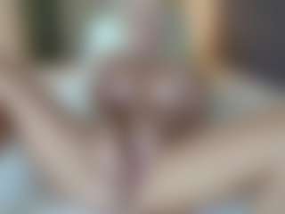missjuliaa's Live Sex Cam Show