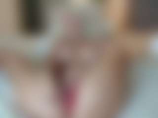 missjuliaa's Live Sex Cam Show