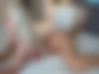 missjuliaa's Live Sex Cam Show