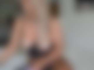 missjuliaa's Live Sex Cam Show