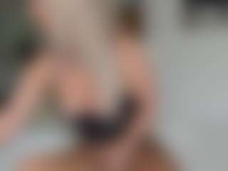 missjuliaa's Live Sex Cam Show
