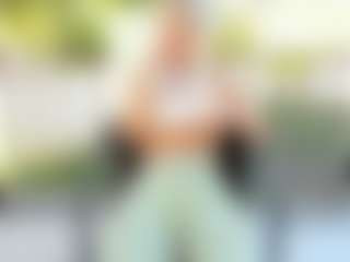 missjuliaa's Live Sex Cam Show