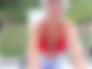 missjuliaa's Live Sex Cam Show