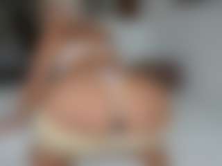 missjuliaa's Live Sex Cam Show
