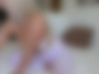 missjuliaa's Live Sex Cam Show