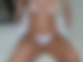 missjuliaa's Live Sex Cam Show