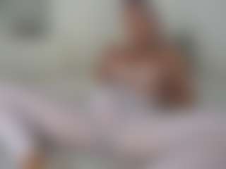 missjuliaa's Live Sex Cam Show
