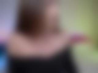 Tiffany MILF webcam performer live streaming