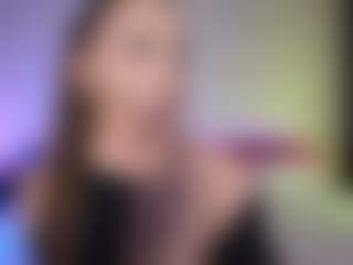 Tiffany MILF webcam performer live streaming
