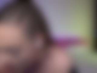 Tiffany MILF webcam performer live streaming