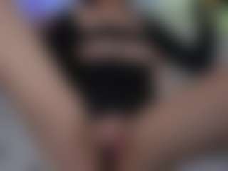 Live cam show with Tiffany - Living Room on eurowanks.com