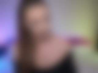 Tiffany MILF webcam performer live streaming