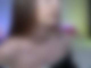 Tiffany MILF webcam performer live streaming