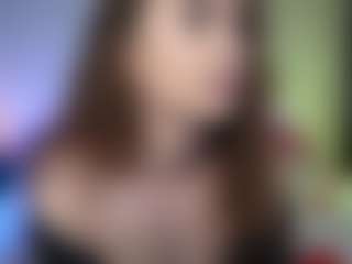Live cam show with Tiffany - Brown Hair Petite on PervPlay.com