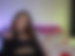 Live cam show with Tiffany - Brown Hair Petite on Uber Horny