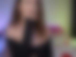 Live cam show with Tiffany - Curvy Small Tits on Nude Live Now